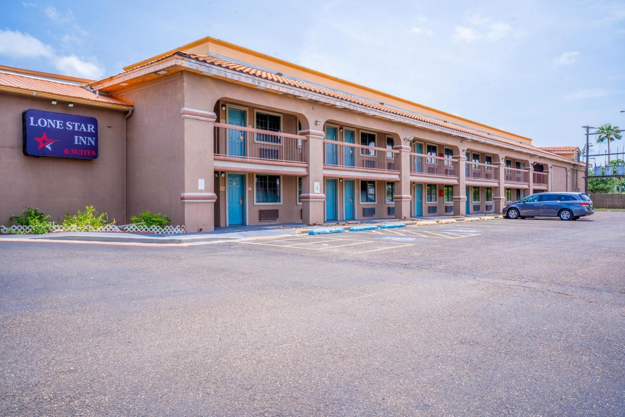 Lone Star Inn & Suites By Oyo Harlingen Tx Exterior photo